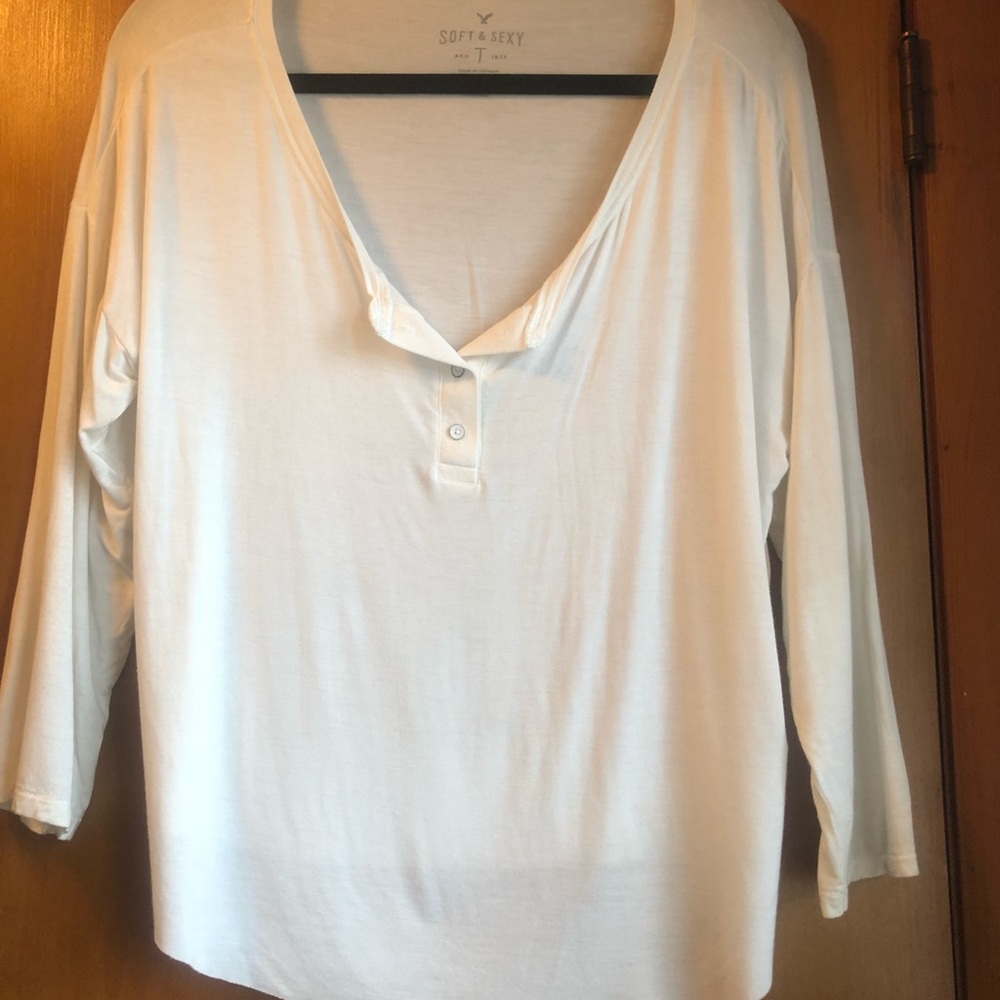 🦅AMERICAN EAGLE SUPER SOFT LONG SHELVE TEE